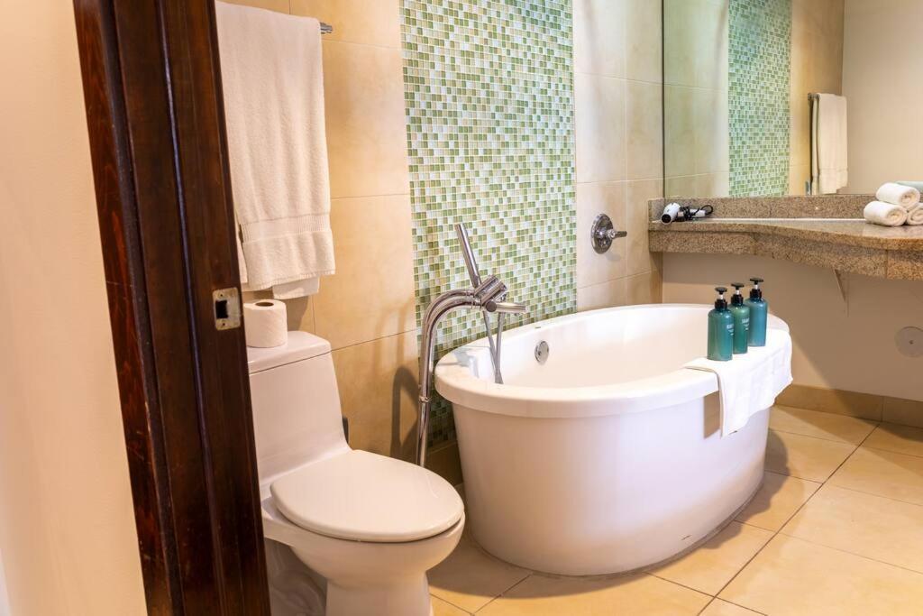 King Bed Rooftop Suite Ocean Dr C304 Miami Beach Zewnętrze zdjęcie